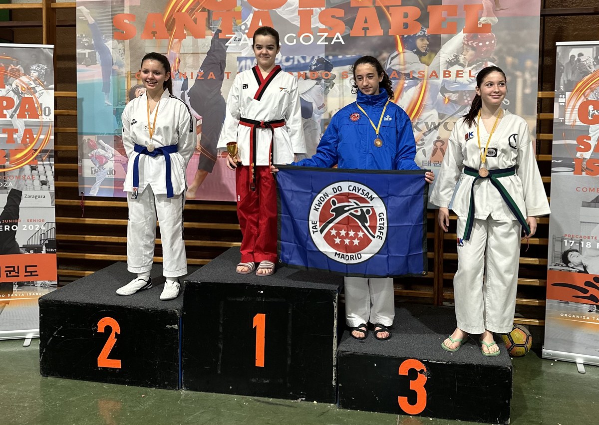 Ana Mesa en el podio, Taekwondo Sonbae
