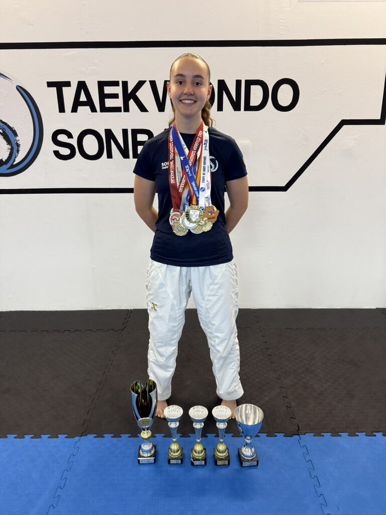 Selva con sus medallas